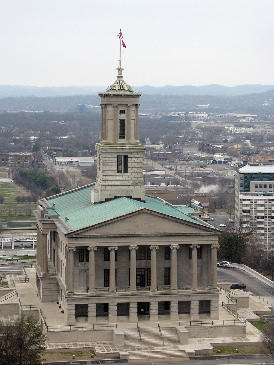 Tennessee lawmakers discuss NIL deals as ex