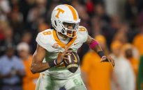 Tennessee, Nico Iamaleava in NIL fight reshaping college football
