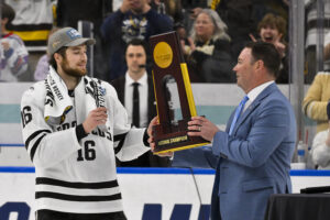 Tim Washe Signs Contract with Anaheim Ducks