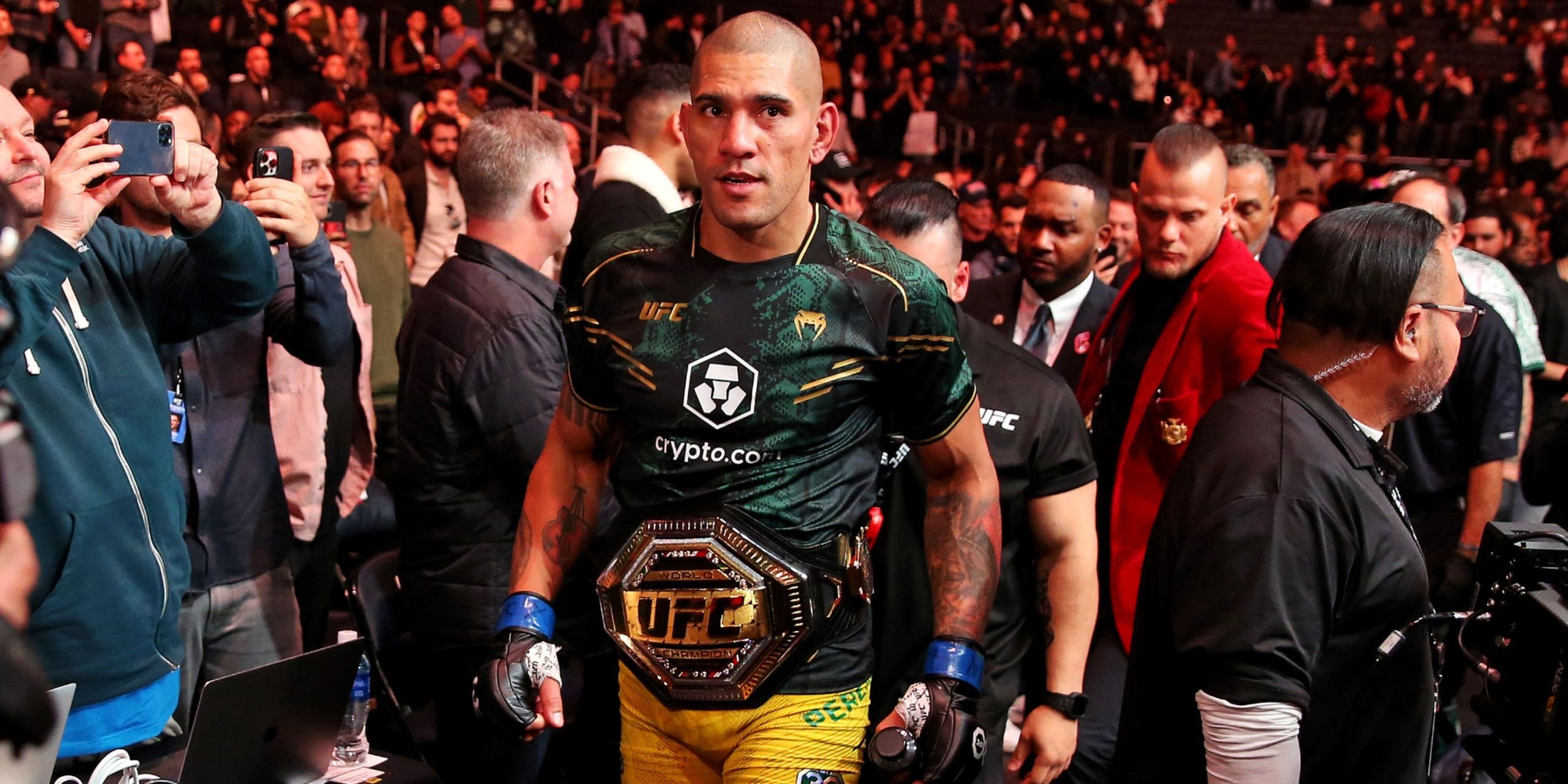 UFC Champion Magomed Ankalaev sends chilling threat to Alex Pereira