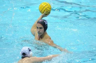 Water Polo Outlasts Iona on Senior Night