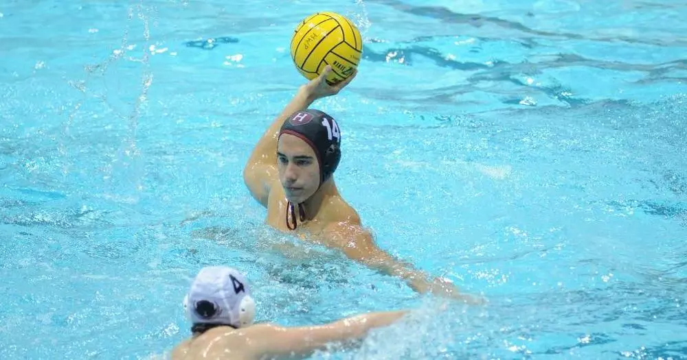 Water Polo Outlasts Iona on Senior Night