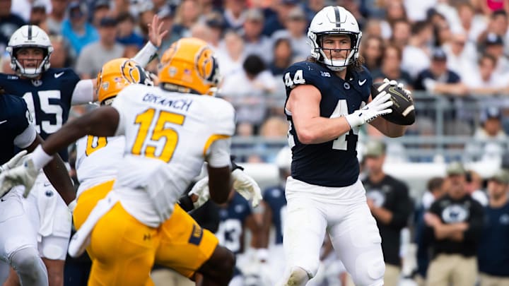 Who does Tyler Warren compare to in the NFL?