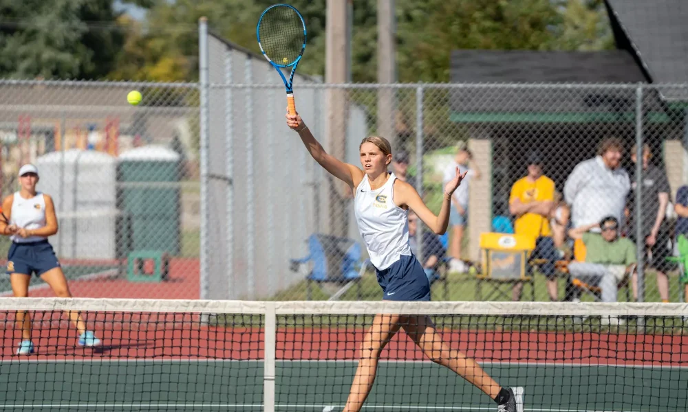 Women's Tennis falls 5