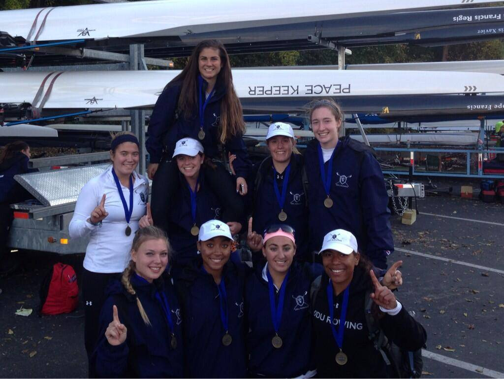 Women's Varsity 8+ Captures Seventh Straight Kerr Cup