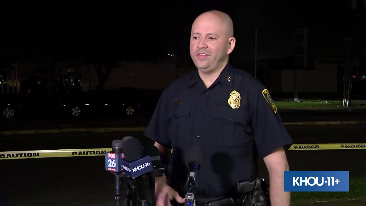 2 dead when suspect fleeing from police slams into another vehicle in SW Houston