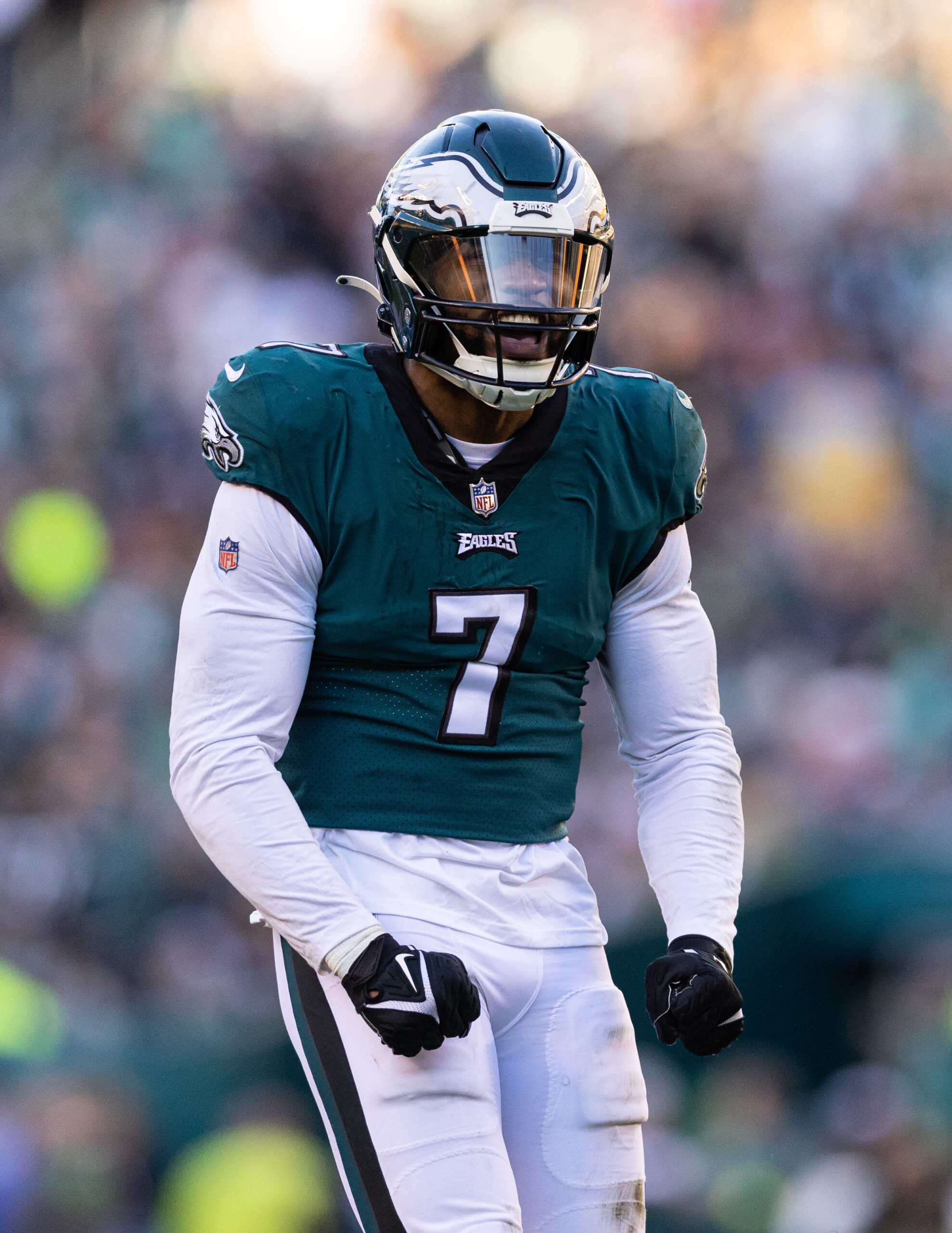 Derek Carr Retires With Nearly $200M in NFL Earnings