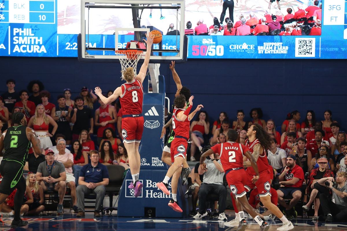 FAU's Baba Miller commits to Cincinnati from NCAA Transfer Portal