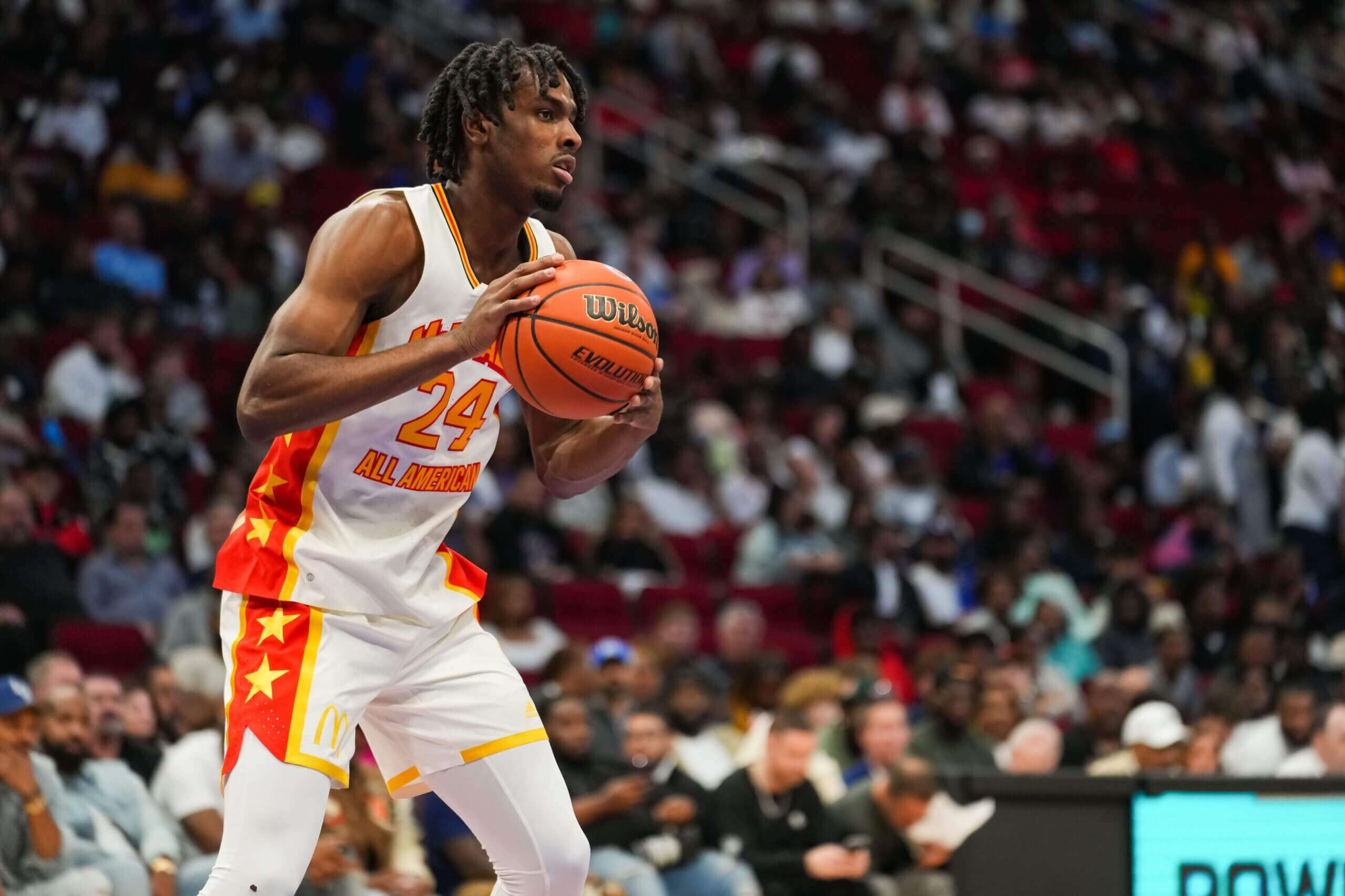 Projected NBA draft pick Mackenzie Mgbako opts for Texas A&M