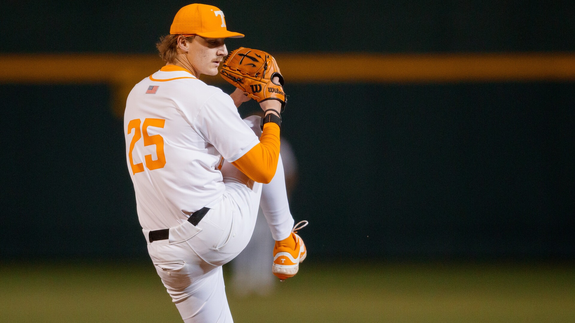Rise from UNCA ball player to MLB manager