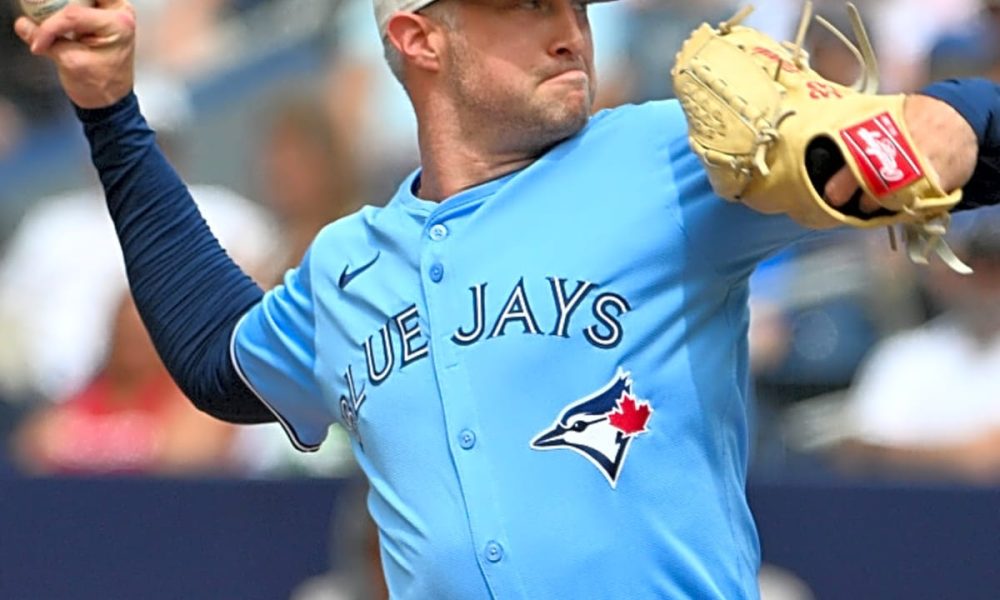 Royals sign pitcher Trevor Richards to minor league deal