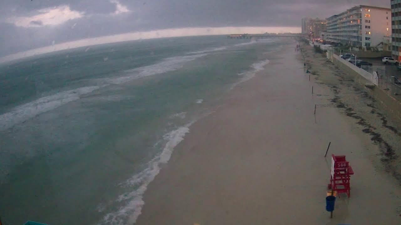 Watch packed beaches in New Smyrna & Daytona Beach Shores