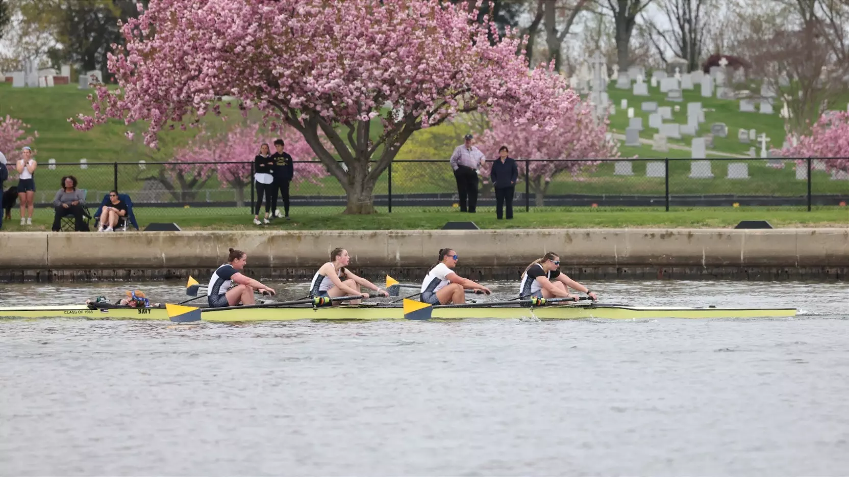 Women's Rowing Places 23 Student