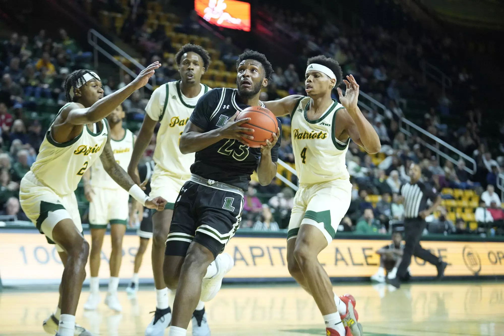 12 Hoyas Named CSC At