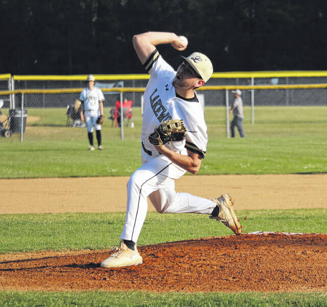 Lakewood Ranch baseball player tries a different path to college ball