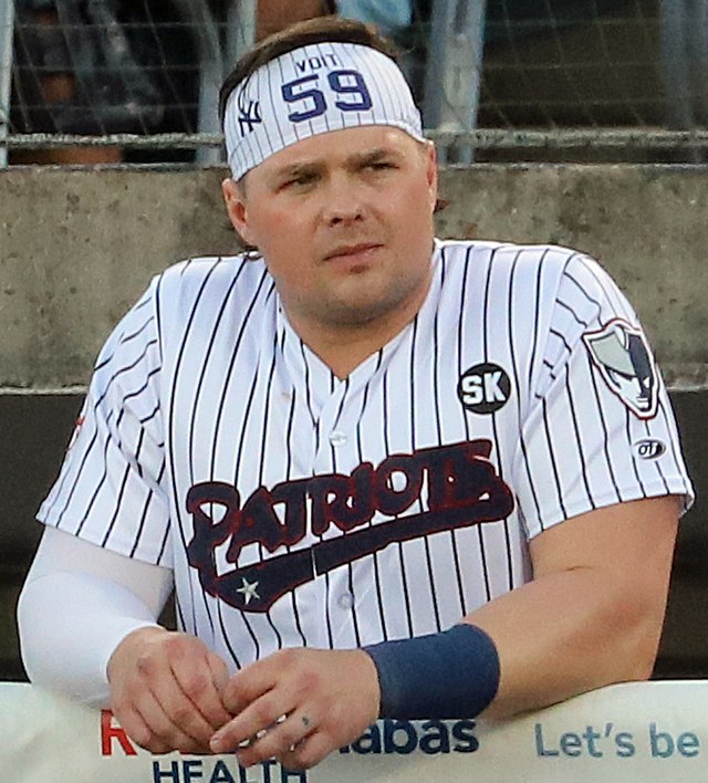 NPB's Rakuten Eagles Sign Luke Voit