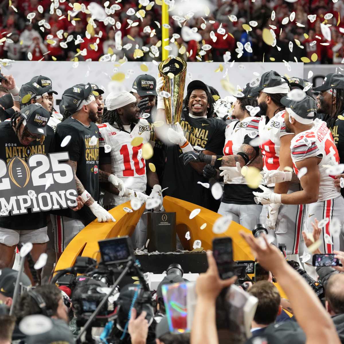 Ohio State football fans celebrate recruiting win, QB's NIL gesture