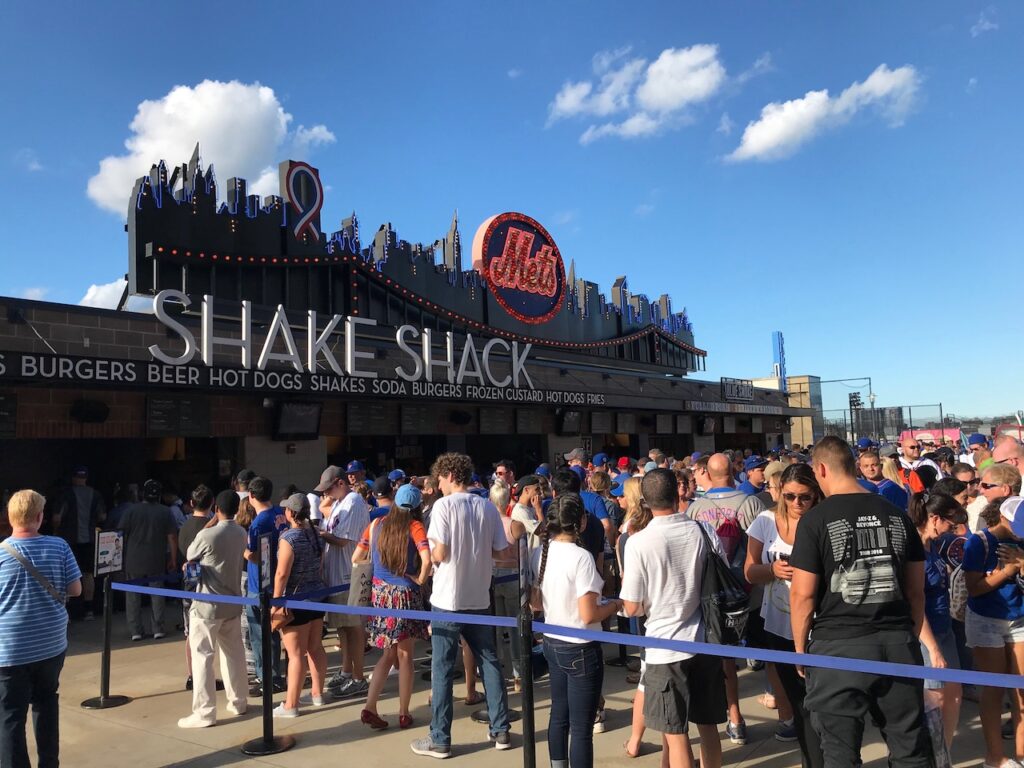 Ranking all 30 MLB ballparks based on Yelp reviews