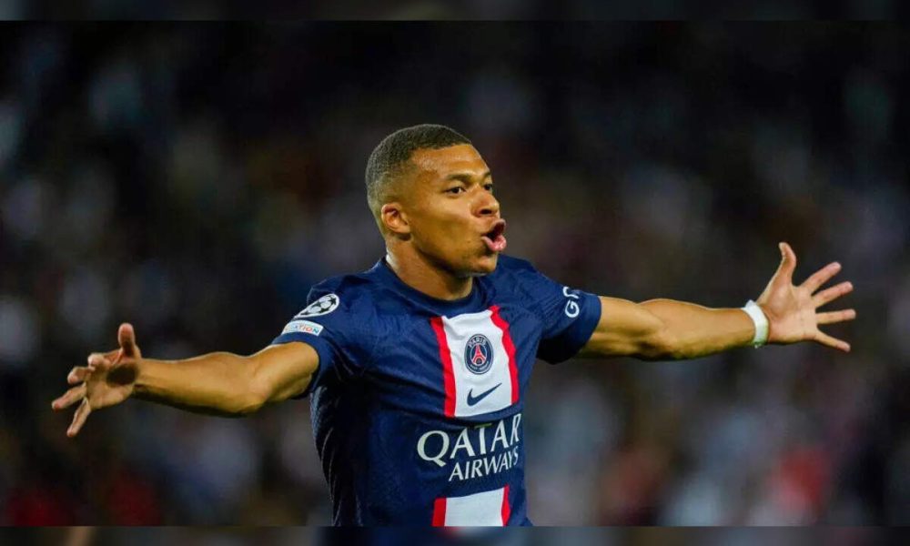 The Economic Costs of Wearing Guardian Caps In the NFL