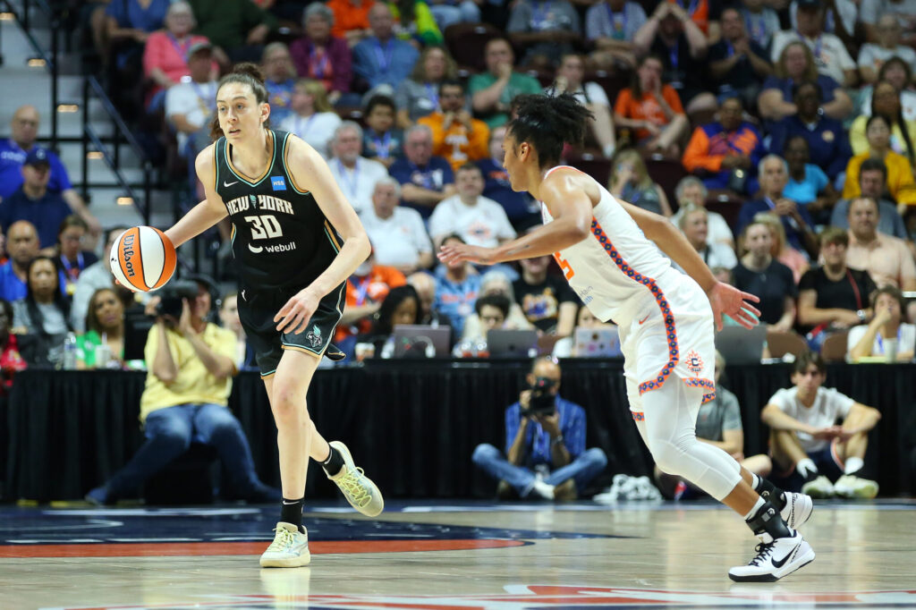 They built Bay Area women's basketball. Now, they're Valkyries fans