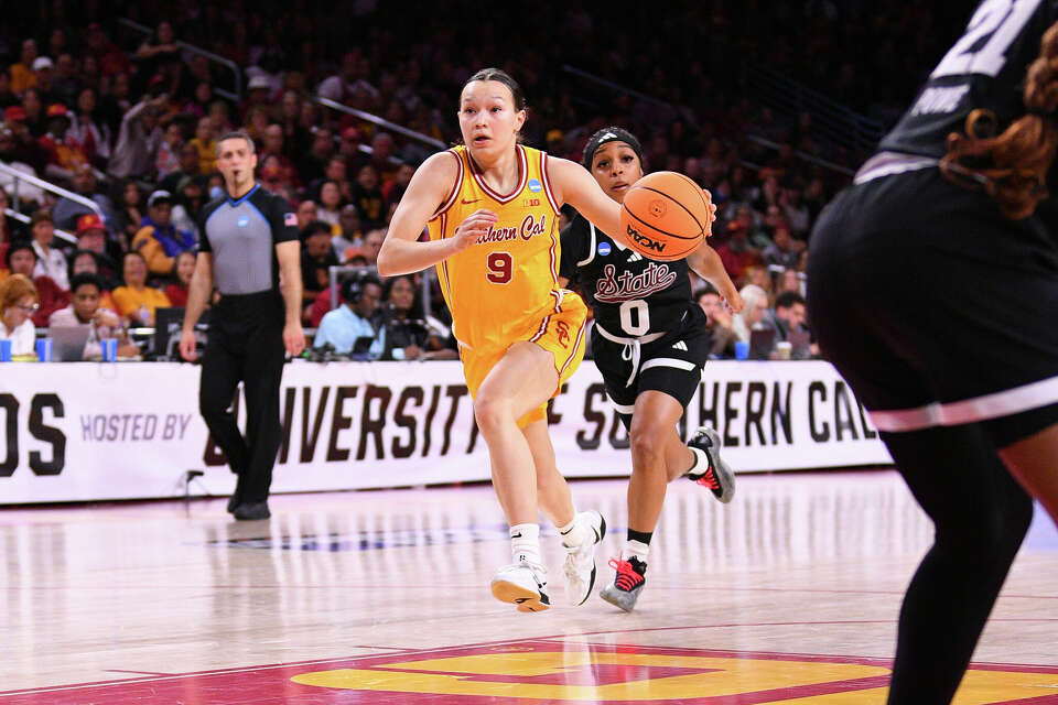 UConn's Kayleigh Heckel excited to have 'people that really care about my development ...