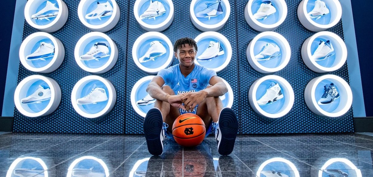 UNC basketball starter commits to in