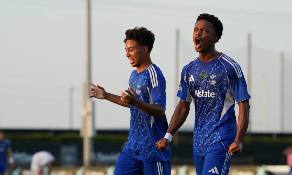 East Team earns thrilling 4