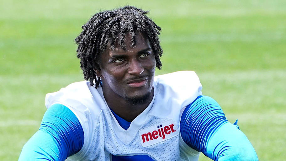 John Oliver's Moon Mammoths make minor league debut in Erie, Pennsylvania