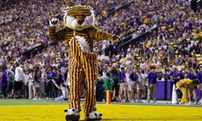 LSU Baseball Transfer Portal Target Commits to the Arkansas Razorbacks