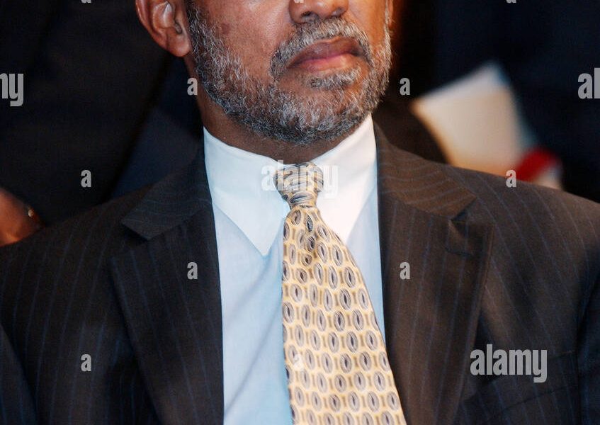 Men's Soccer Dedicates Coaches Award in Memory of Mike McIlwain