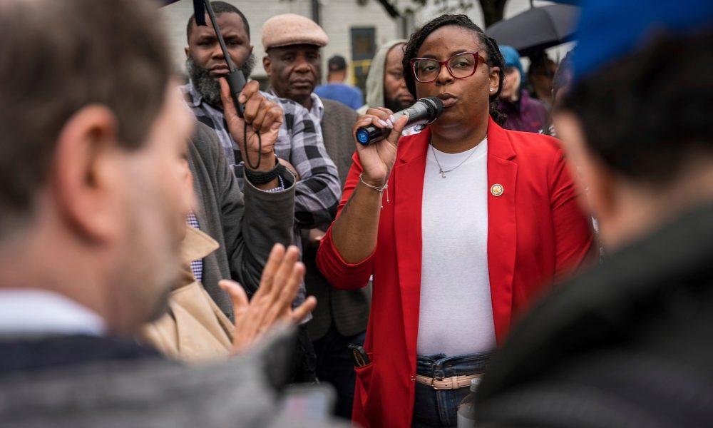 Ranking Member Lauren Underwood Demands Answers from ICE and DHS Secretary Kristi ...