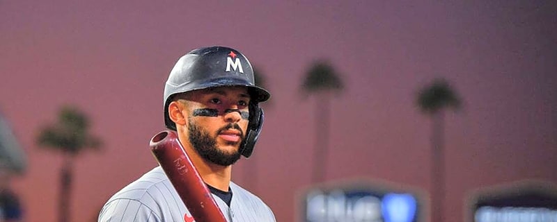 Astros reunite with Correa, Padres swing several deals