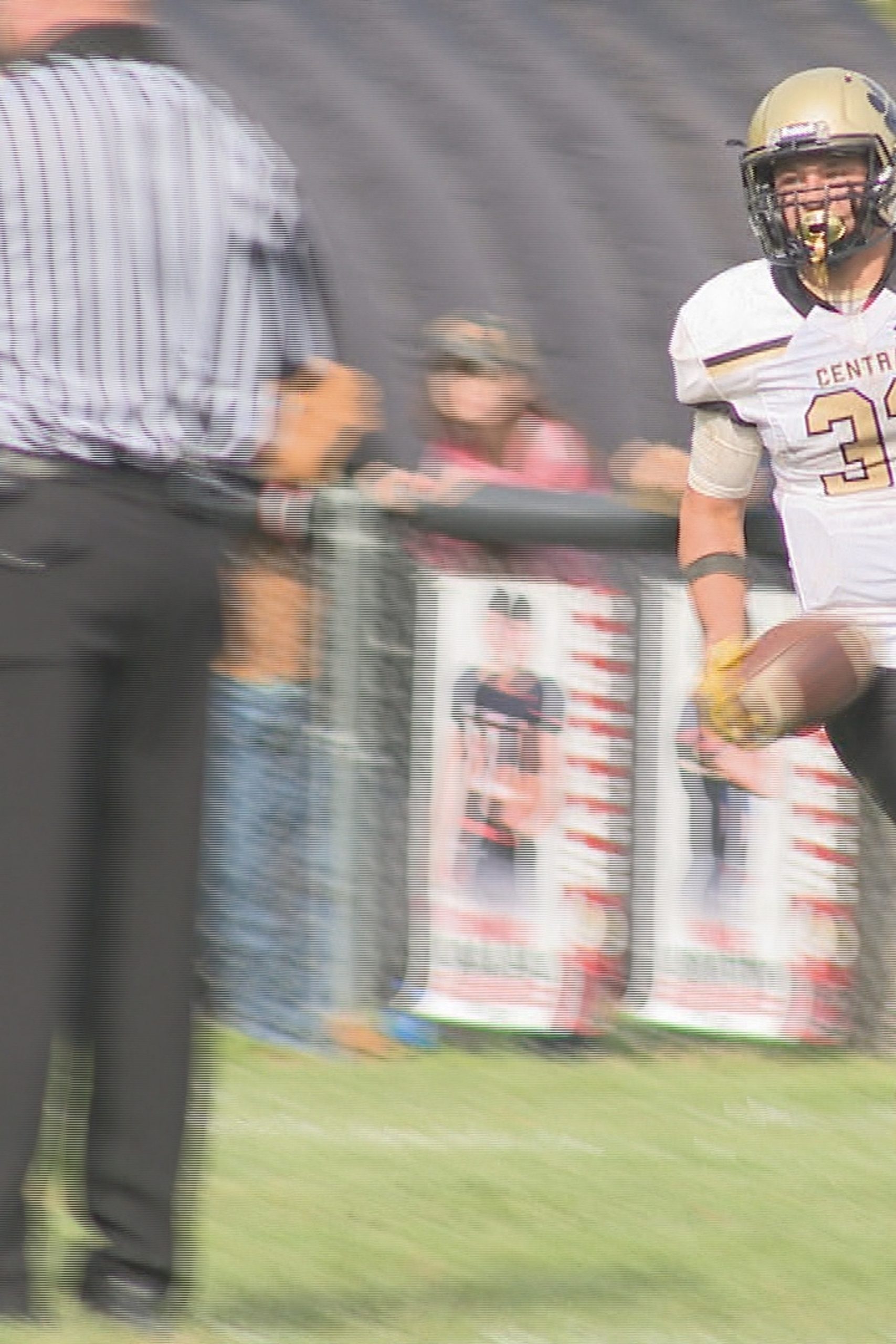 Boo Carter sponsors Brainerd High School football uniforms through NIL