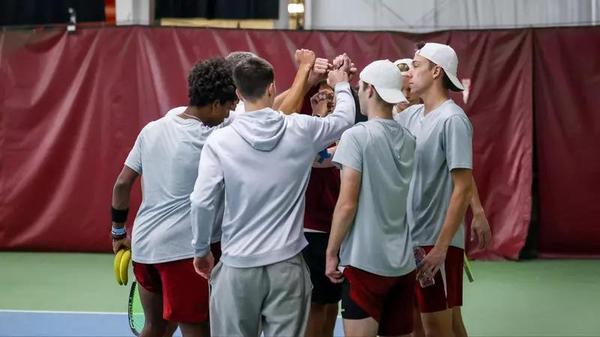 Elon Soars Past Seahawks In CAA Opener