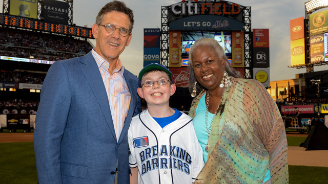 Female umpire Jen Pawol takes field, breaks MLB barrier