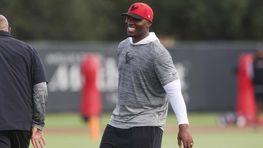 Jen Pawol will be MLB's first female umpire. Here are other women who broke officiating barriers