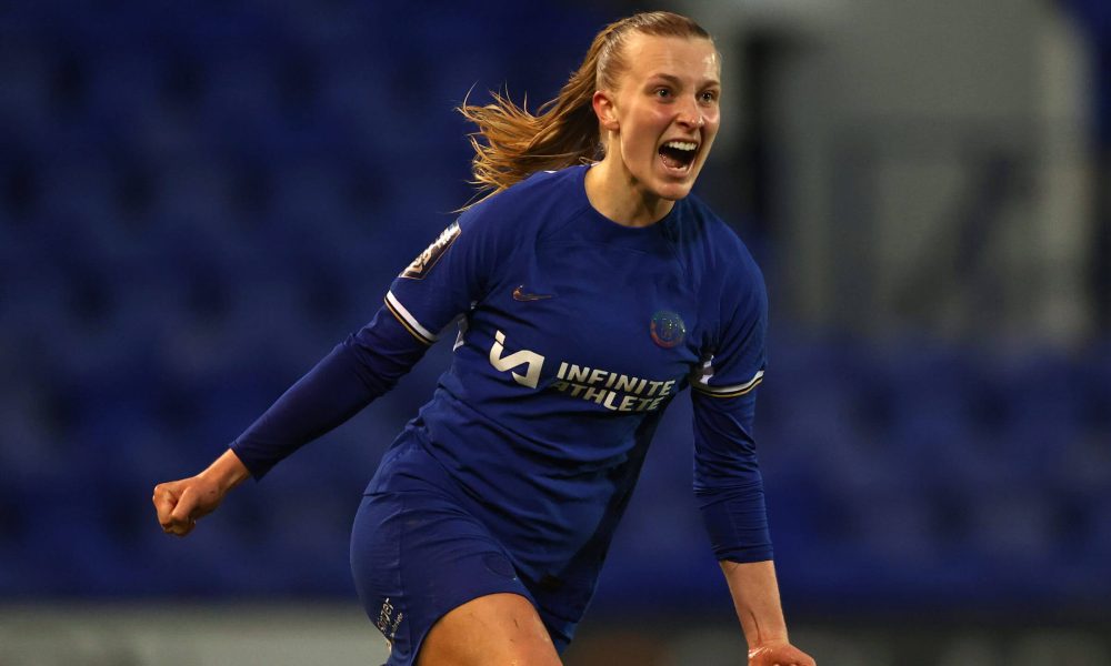 Jones joins Dutch women's soccer staff