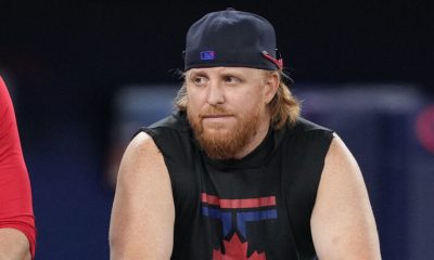 Mariners add former All