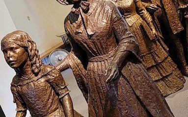 Men's Soccer Hosts Beavers in Exhibition on Sunday