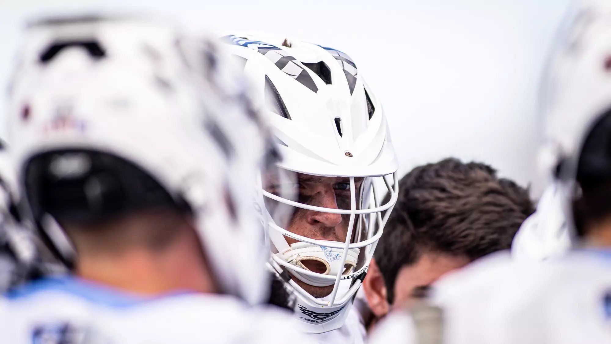 No. 4/3 Denver Welcomes Washington for Season Opener Thursday