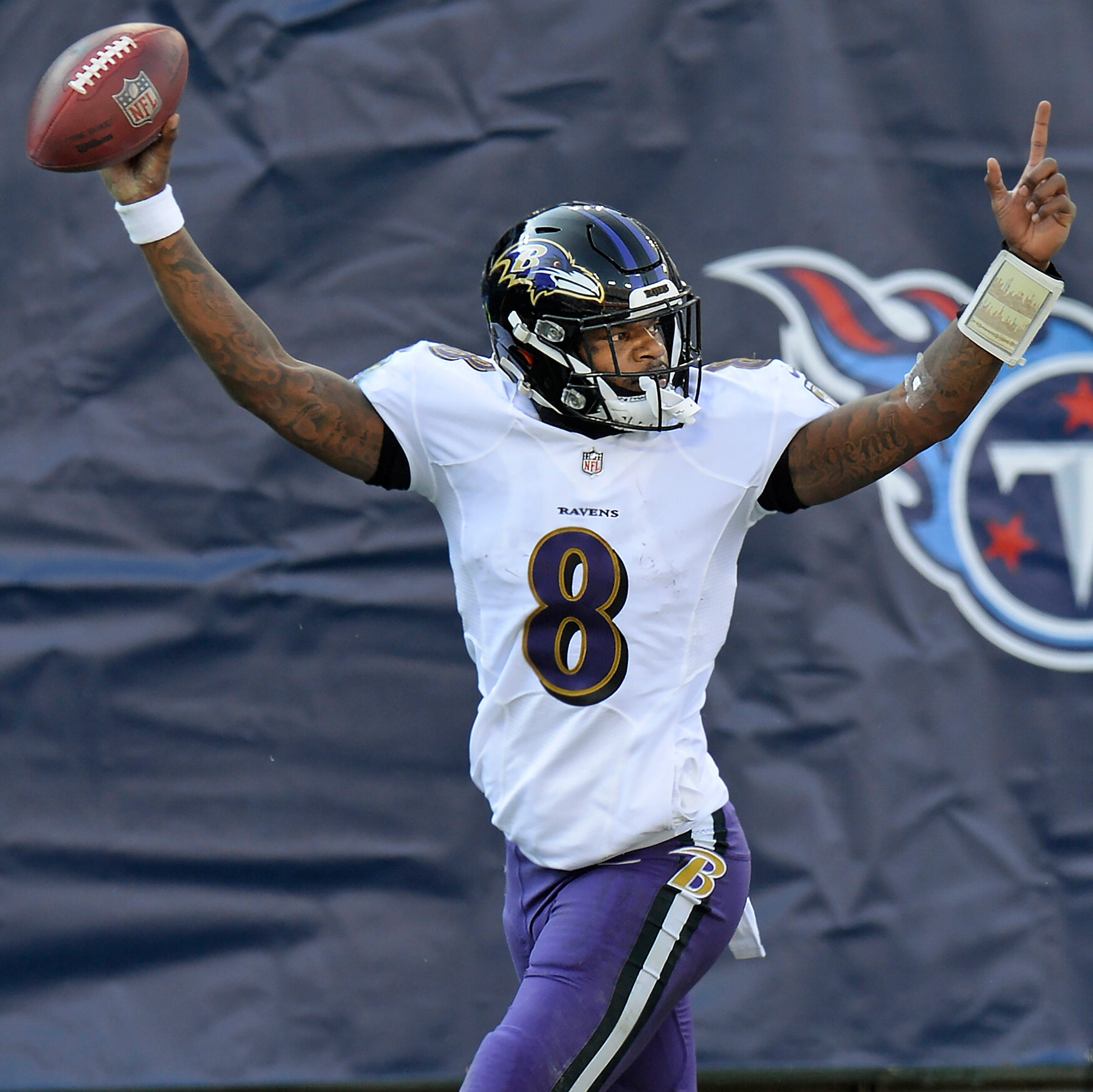 Raiders rookie reacts to Tom Brady's endorsement