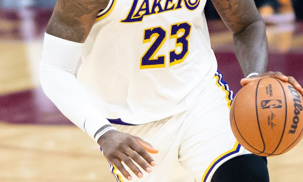 Ranking the 9 Biggest and Most Expensive Shoe Deals in NBA History