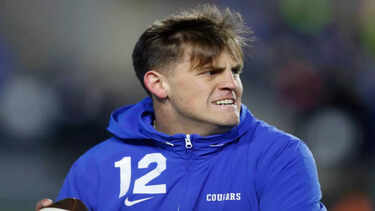 Roger Federer Becomes Seventh Athlete to Reach Billionaire Status