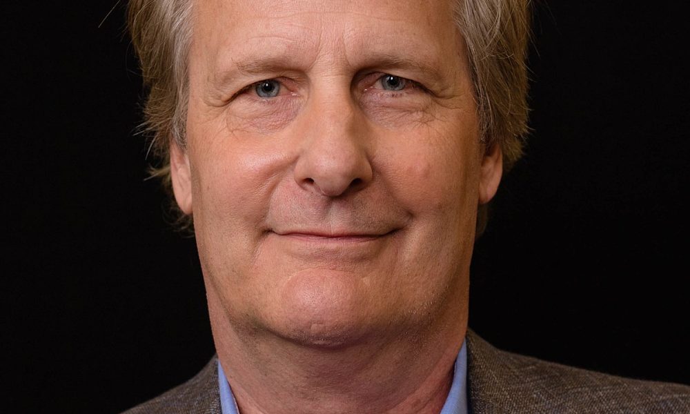 (RV) Carroll Men Earn 1