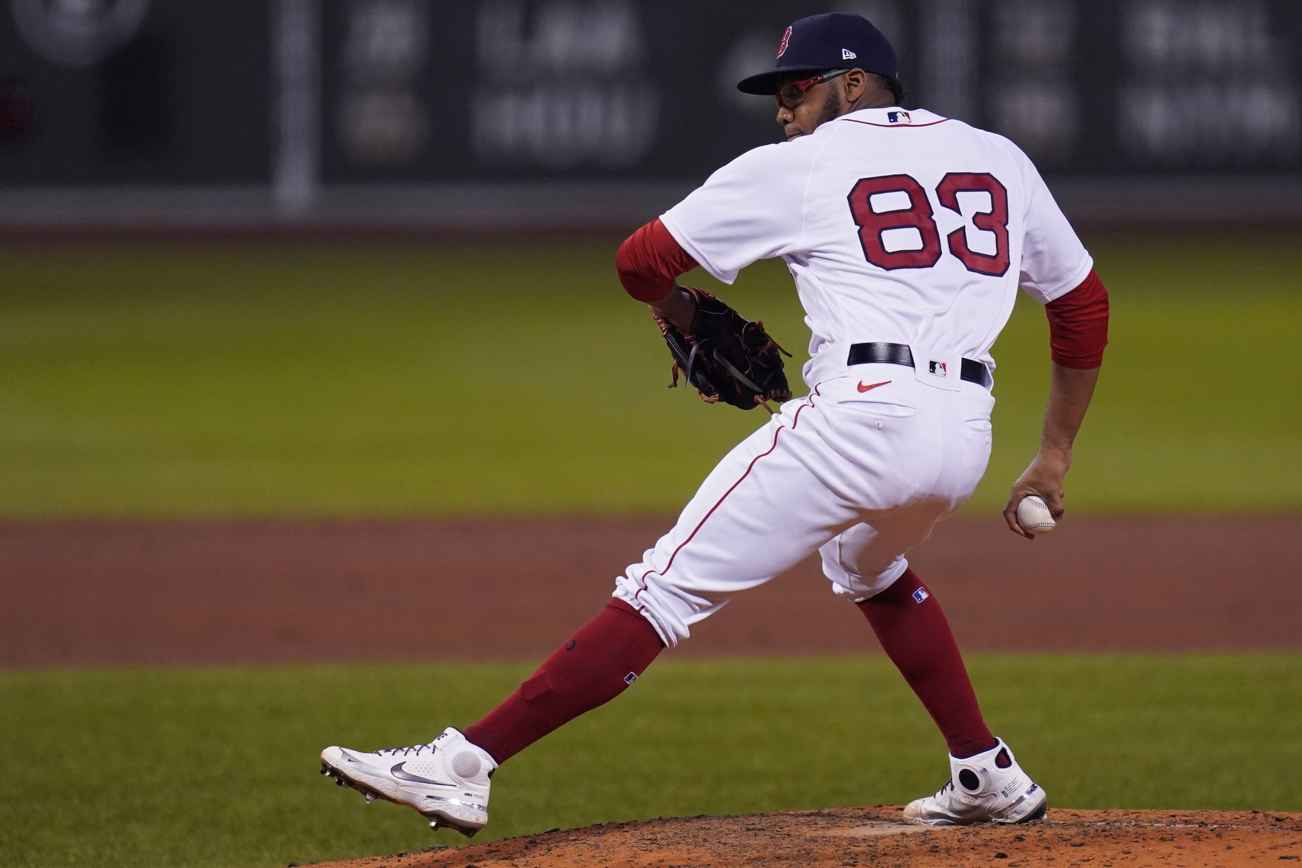 Top Red Sox prospect reaches 98.6 mph in 5 scoreless innings for WooSox
