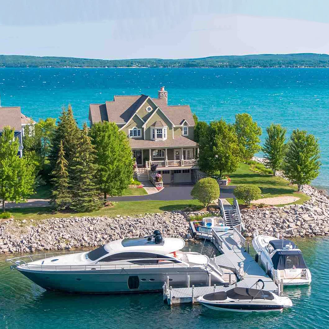 UM's Underwood donating proceeds of NIL jersey sales to Detroit youth programs