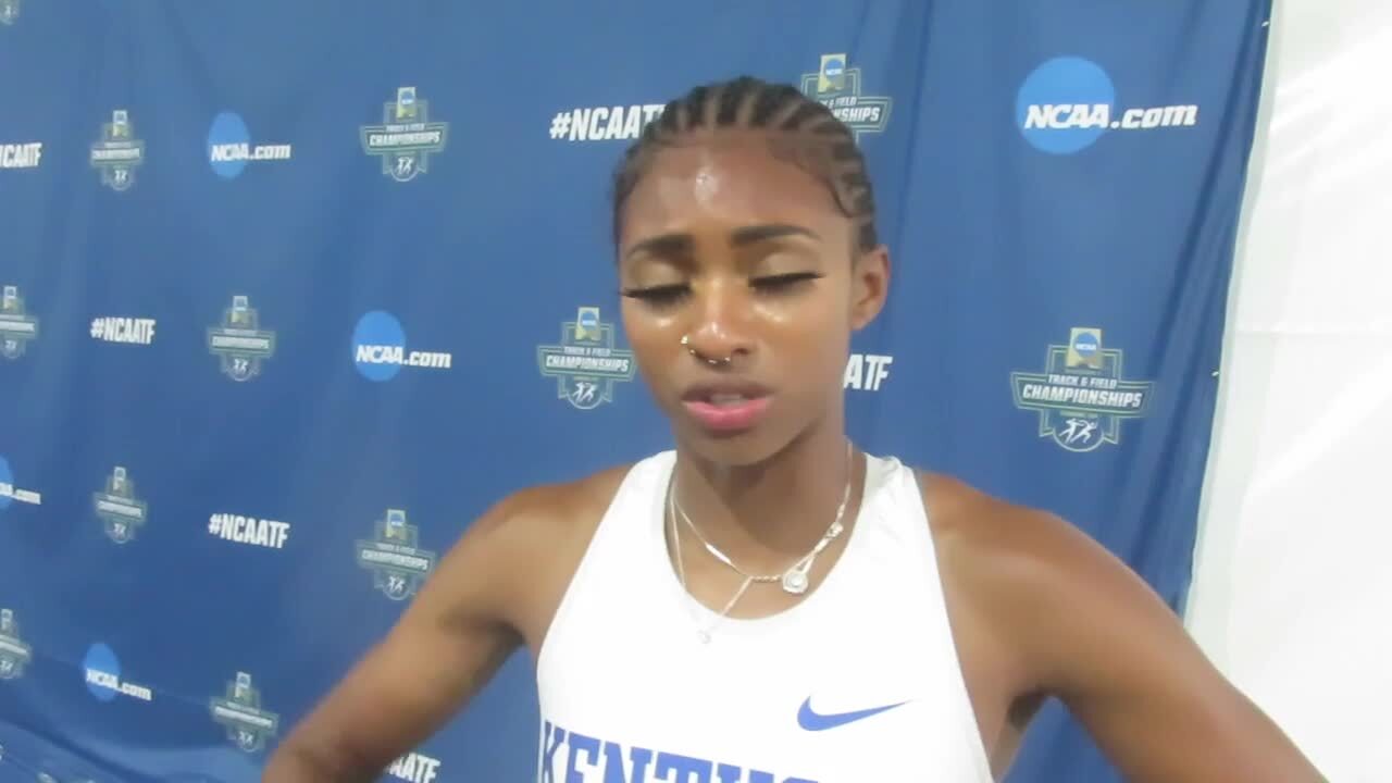 Women's 100m semifinals replay