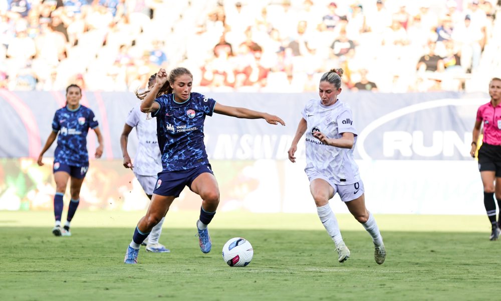 WOMEN'S SOCCER FALLS 1