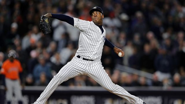 Yankees bring in right