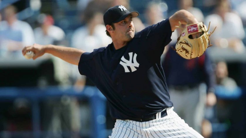 Yankees sign former Mets right